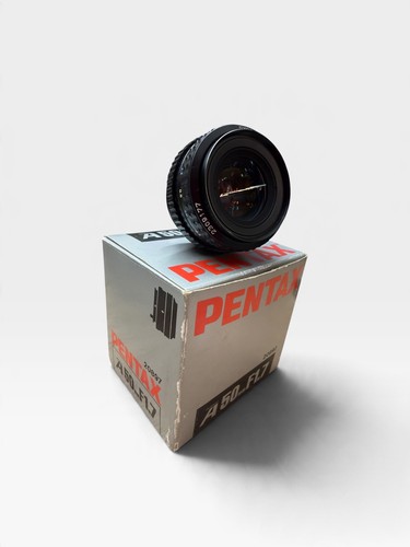 Boxed smc pentax - boxed, f1.7